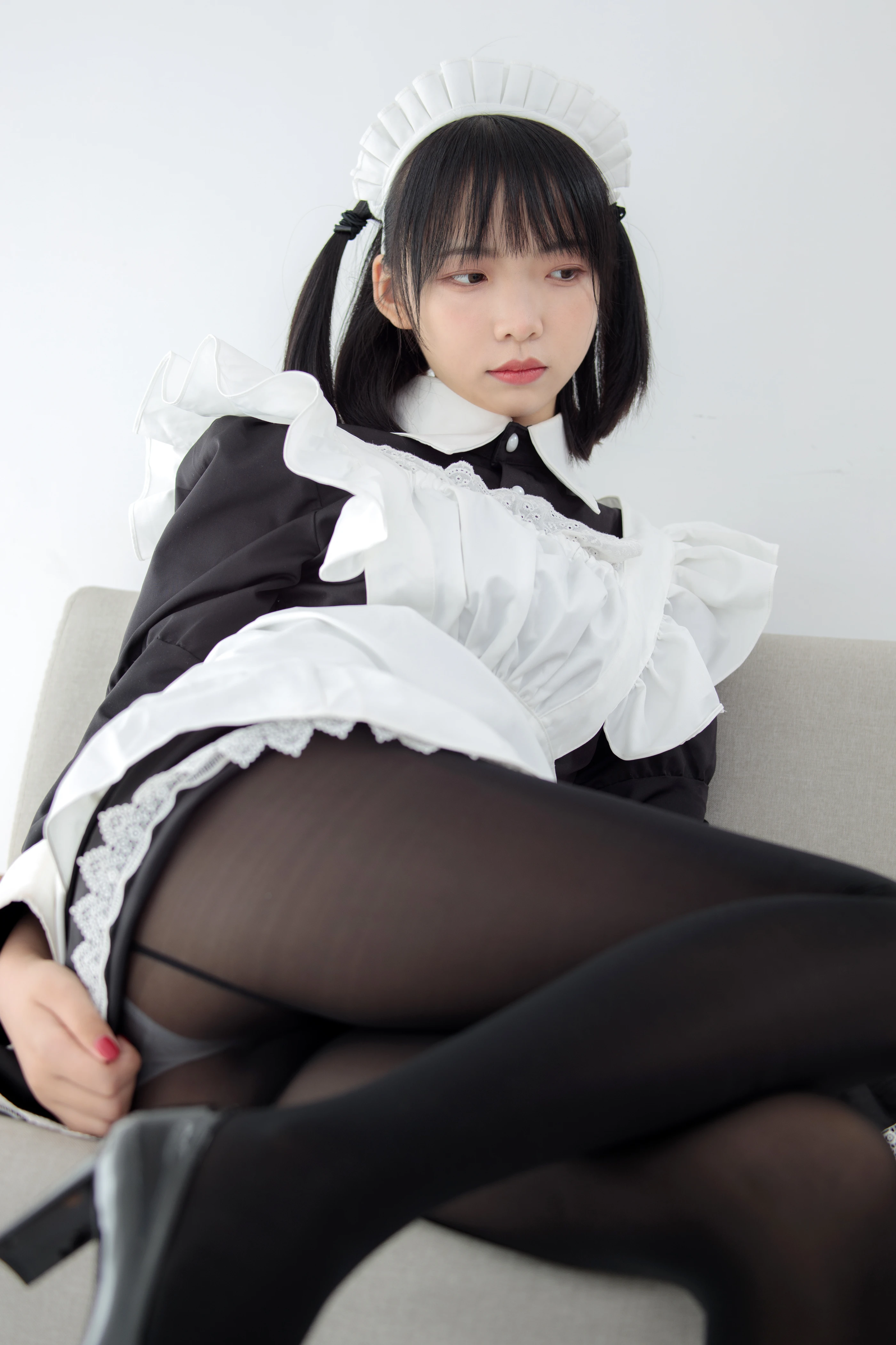 森萝财团 JKFUN-029 卉女仆 踩物 80D黑丝 [67P 1V]插图9